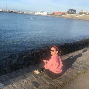 Meet your Posher, Lily